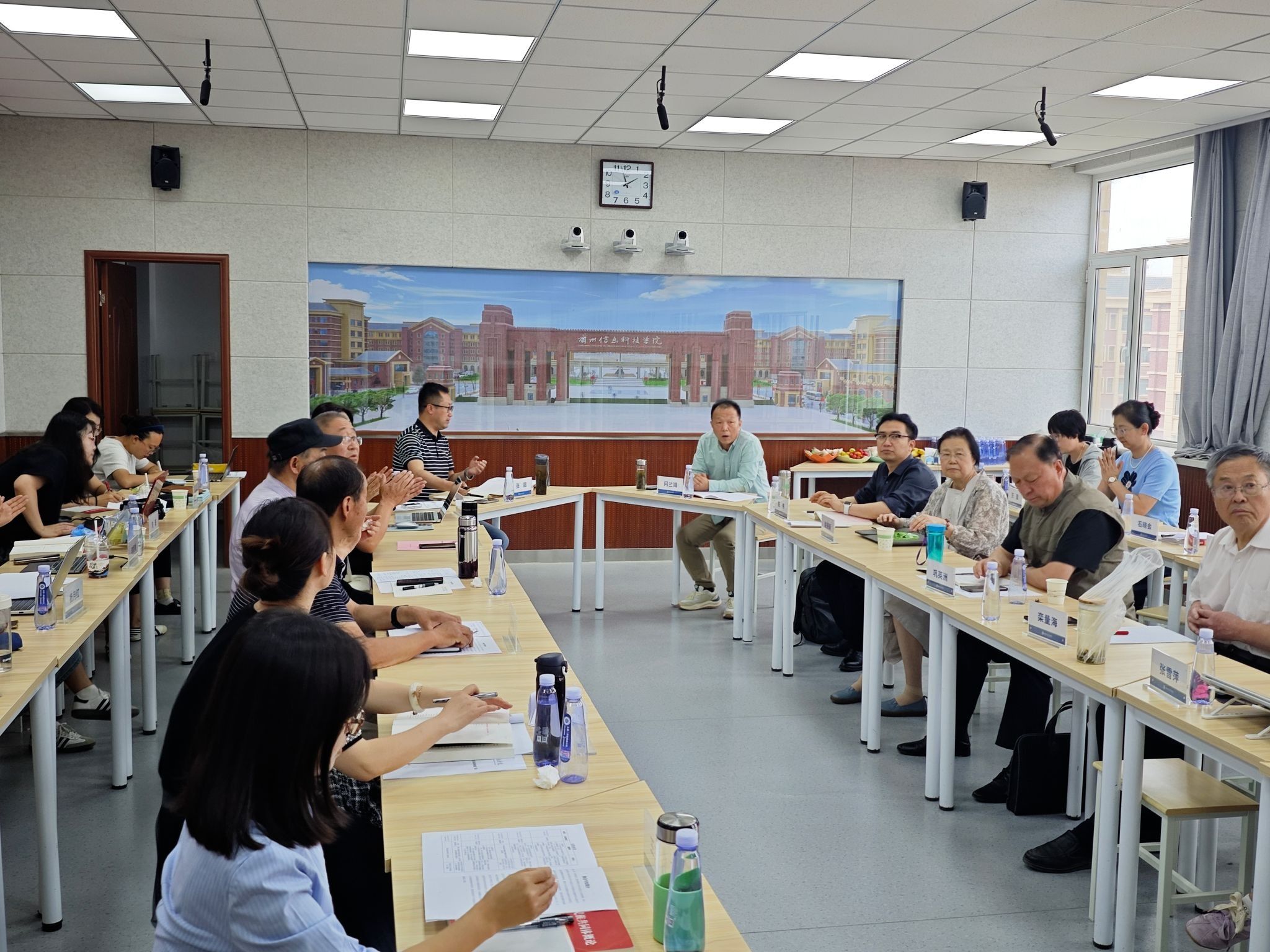 十大买球官方网站马克思主义学院举办“第五届学术沙龙”