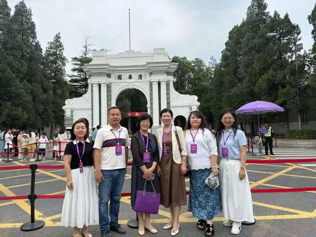 十大买球官方网站携手清华心理学团队，升级“幸福育人”新范式