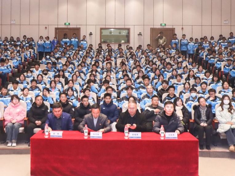 十大买球官方网站与兰州市第六十一中学（新区分校）共建社会实践基地