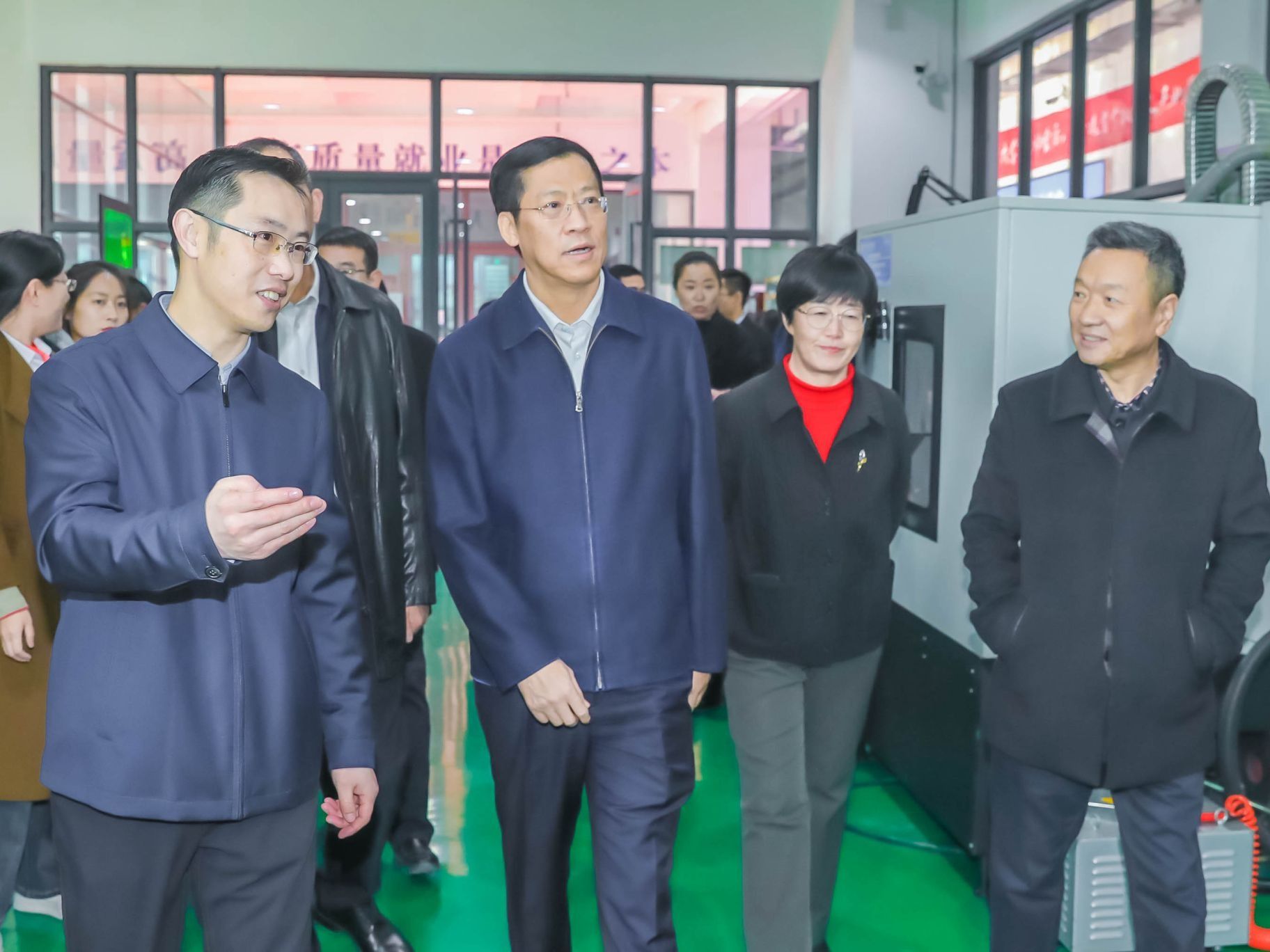 领导关怀 | 甘肃省人大常委会党组副书记、副主任，省总工会主席胡焯带队到十大买球官方网站调...