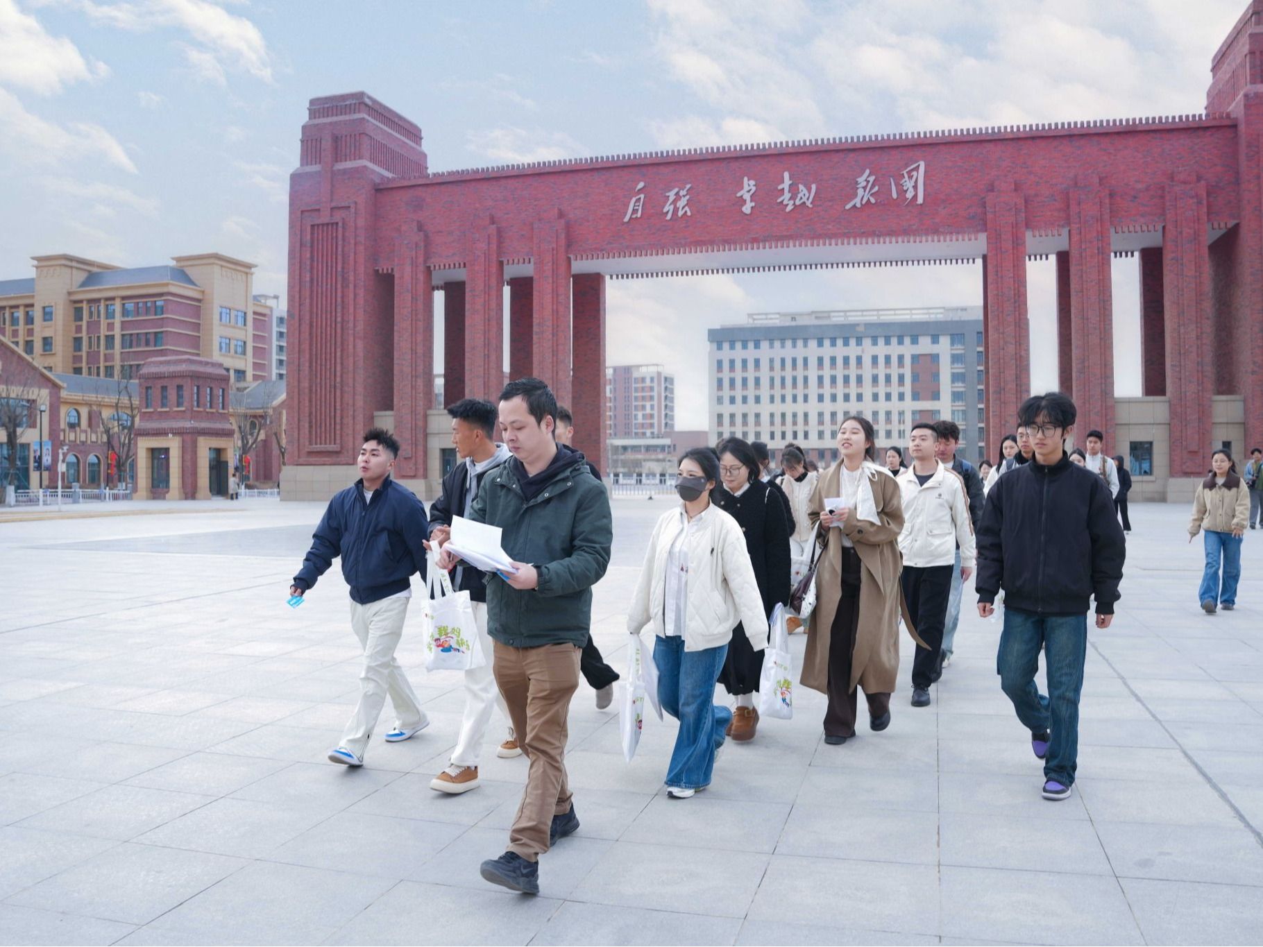 十大买球官方网站2026年普通专升本免试生专业能力测试圆满结束